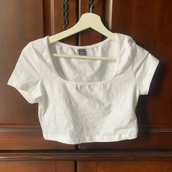 Medium SHEIN Basics Square Neck Solid Crop Tee - Picture 2 of 3